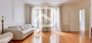 Appartement de prestige Chaillot / Triangle d'Or - 53m2 - 936 000 €