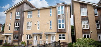 Town house for sale in Elkins Square, Bishopstoke, Eastleigh SO50