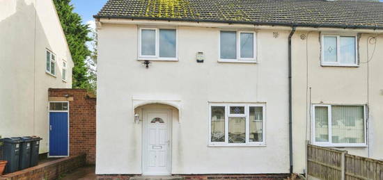 2 bedroom semi-detached house for sale