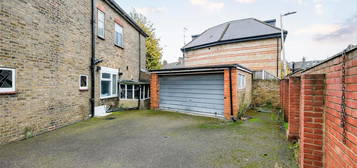 4 bed property for sale