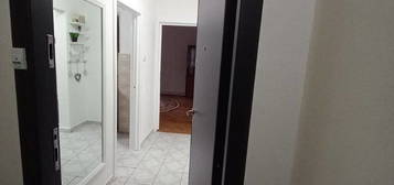 Inchiriez apartament 3 camere , proprietar , Sibiu , Siretului