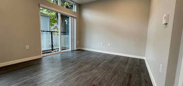 Sylvan Court, Seattle, WA 98122