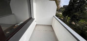 Helles ruhiges Appartement, 1, Zimmer mit Balkon