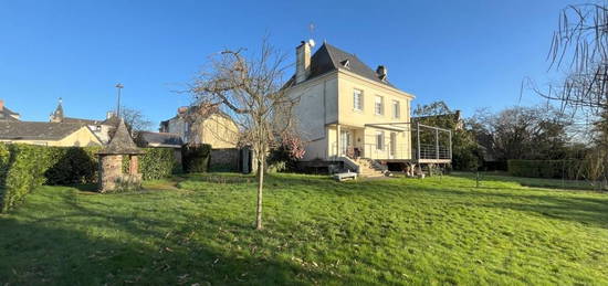 A VENDRE EN EXCLUSIVITE CHEZ BLOT IMMOBILIER BAIN DE BRETAGNE-MAISON DE MAITRE-180M2-GRAND FOUGERAY