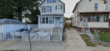 421 Fay Ave, Elizabeth City, NJ 07202