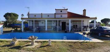 Casa rural en calle Montes de Málaga en Sanlúcar la Mayor