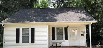 212 Wood St, Mount Holly, NC 28120