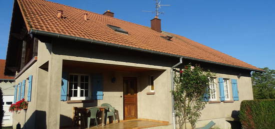 Belle maison à fort potentiel sur grand terrain