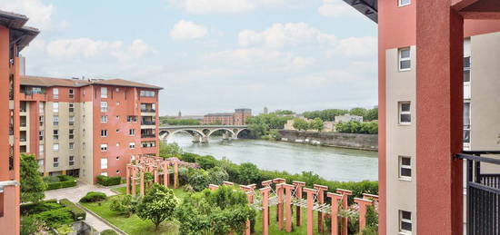 T4 Vue sur Garonne, Résidence recherchée au calme, parking,