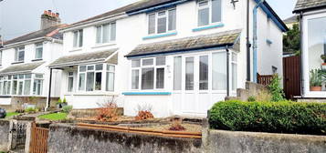 3 bed semi-detached house for sale