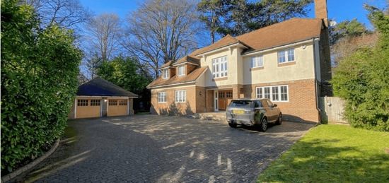 Detached house to rent in Kingswood, Tadworth KT20