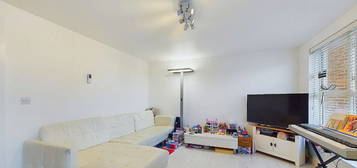 Flat for sale in Cloudeseley Close, Sidcup, Kent DA14