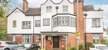 Flat for sale in Walpole Road, Surbiton KT6