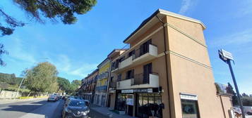 Quadrilocale viale Italia 391, Emanuele II, C. Colombo, Morelli e Silvati, Avellino