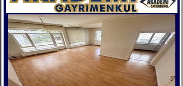 AKADEM'DEN ETLK'TE CADDE ST 100 m2 Y.GR 2+1 KRALIK DARE