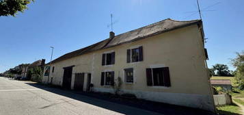 Grand maison de village à rénover