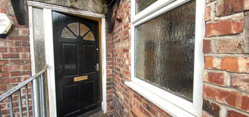 Flat to rent in Barlow Moor Road, Chorlton Cum Hardy, Manchester M21