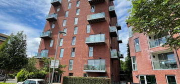 3 bed flat to rent