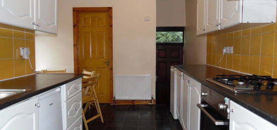 6 bed shared accommodation to rent