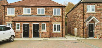 2 bed semi-detached house for sale