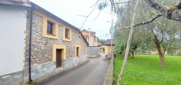 Alquiler de  Casa de pueblo en  grado