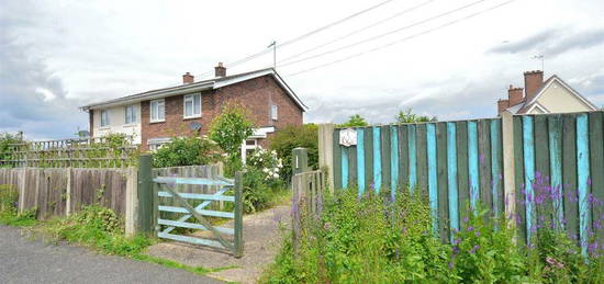 3 bedroom semi-detached house for sale