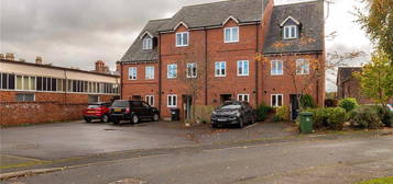 4 bedroom terraced house to rent