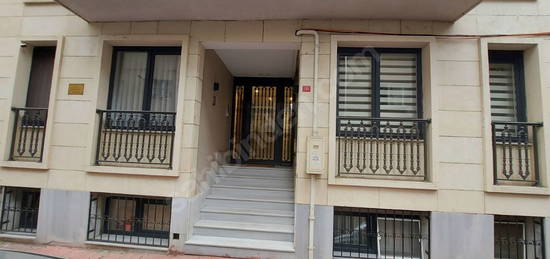 CİHANGİR FİRUZAĞA KİRALIK 1+1 BAHÇE KATI EŞYALI DAİRE FOR RENT