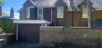 2 bed flat to rent