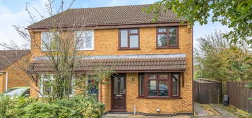 3 bed semi-detached house for sale