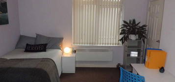 Studio to rent in Bristol Road, Selly Oak, Birmingham B29