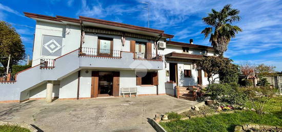 VILLA SINGOLA A JESOLO