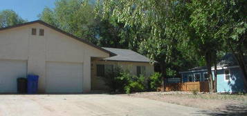 996 Ussie Ave, Canon City, CO 81212