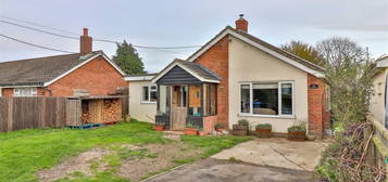 3 bedroom detached bungalow for sale