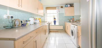 2 bed flat to rent