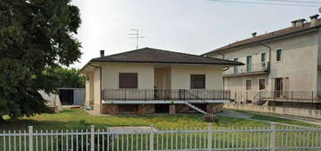 Villa in vendita in via Villafranca s.n.c