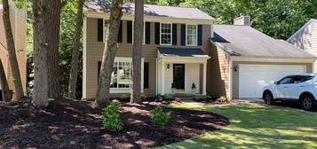 4935 Tanners Spring Dr, Johns Creek, GA 30022