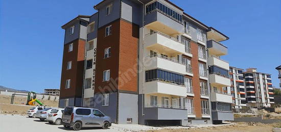 GÜNEŞLİ MAH 3+1 SİTE İÇİ SIFIR ARA KAT DAİRE