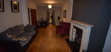 3 bed terraced house to rent