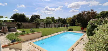 Villa 7 pièces 350 m²