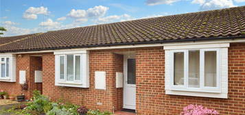 Bungalow to rent in Bowling Close, Bishop's Stortford, Hertfordshire CM23