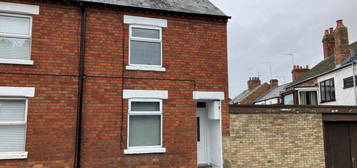 2 bedroom terraced house