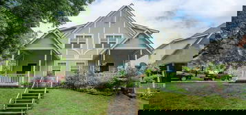 3724 Merrick Rd, Philadelphia, PA 19129