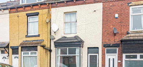 4 bedroom terraced house for sale