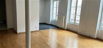 Appartement  à louer, 3 pièces, 2 chambres, 71 m²