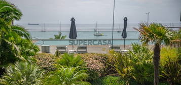 Arrendamento T3 - Estoril Sol Residence.
Arrendamento apartamento T3 (suites) e vista mar.