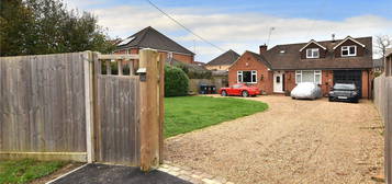 4 bed detached house for sale