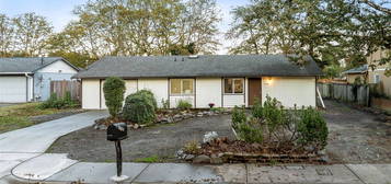 11523 Holden Road SW, Tacoma, WA 98498