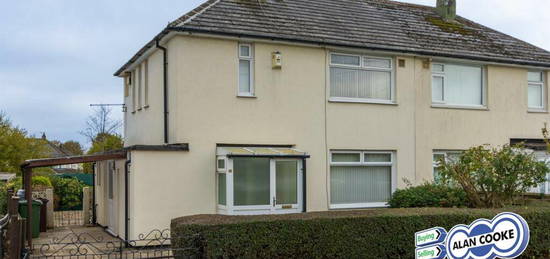 2 bedroom semi-detached house for sale