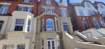 2 bed flat to rent